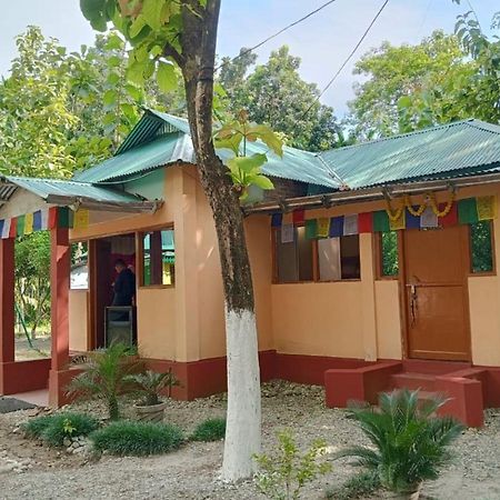 Leo Jungle Retreat By Stayapart , Jaldapara Madari Hat Luaran gambar