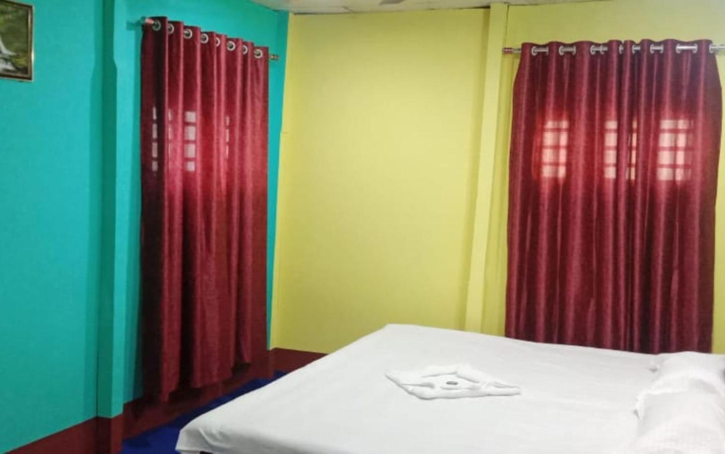 Leo Jungle Retreat By Stayapart , Jaldapara Madari Hat Luaran gambar