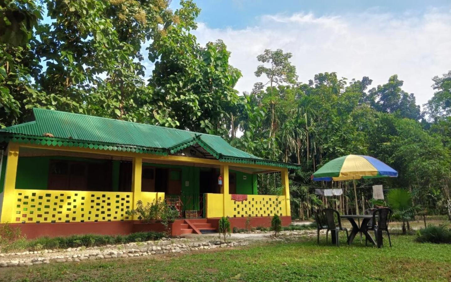 Leo Jungle Retreat By Stayapart , Jaldapara Madari Hat Luaran gambar
