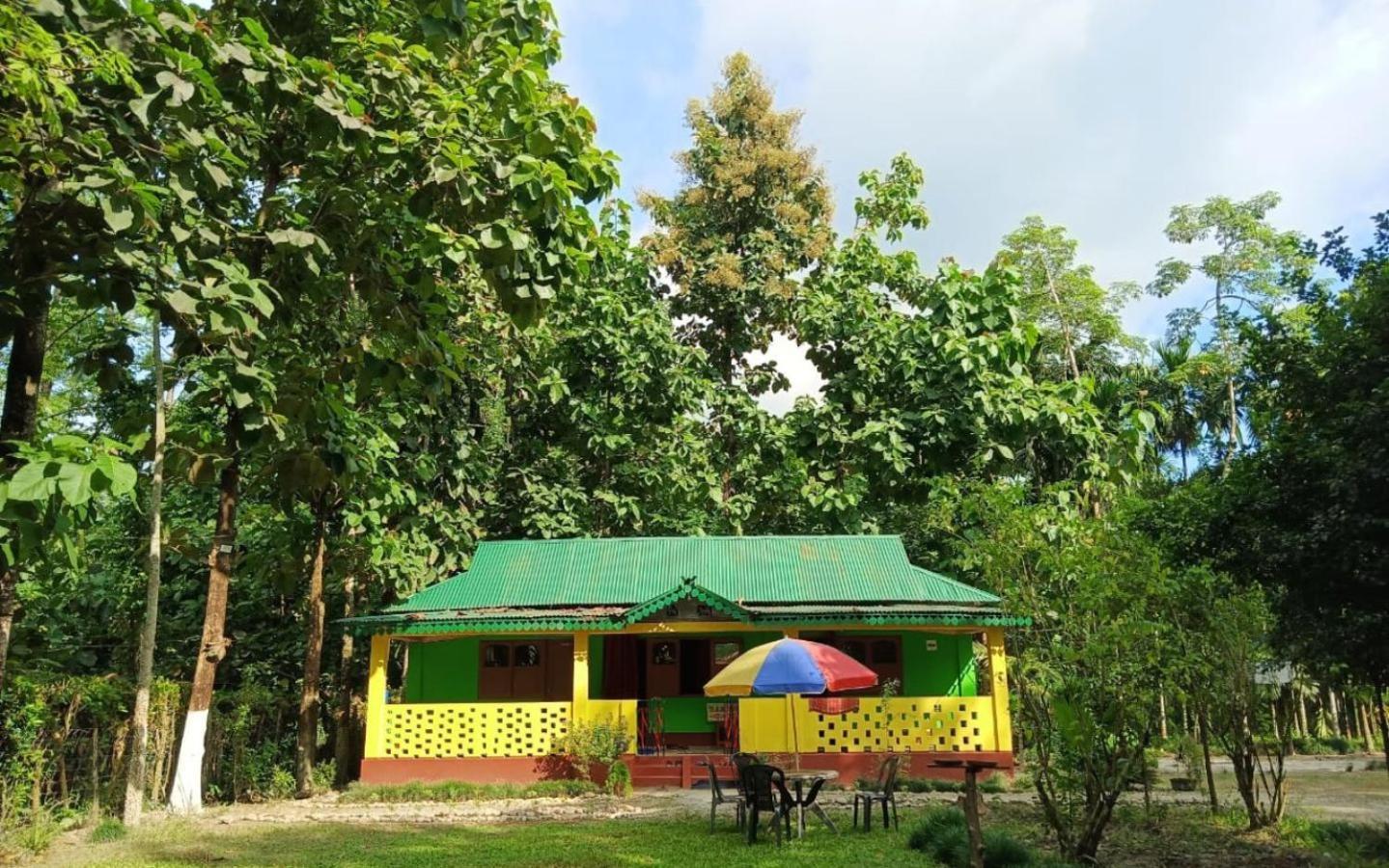 Leo Jungle Retreat By Stayapart , Jaldapara Madari Hat Luaran gambar